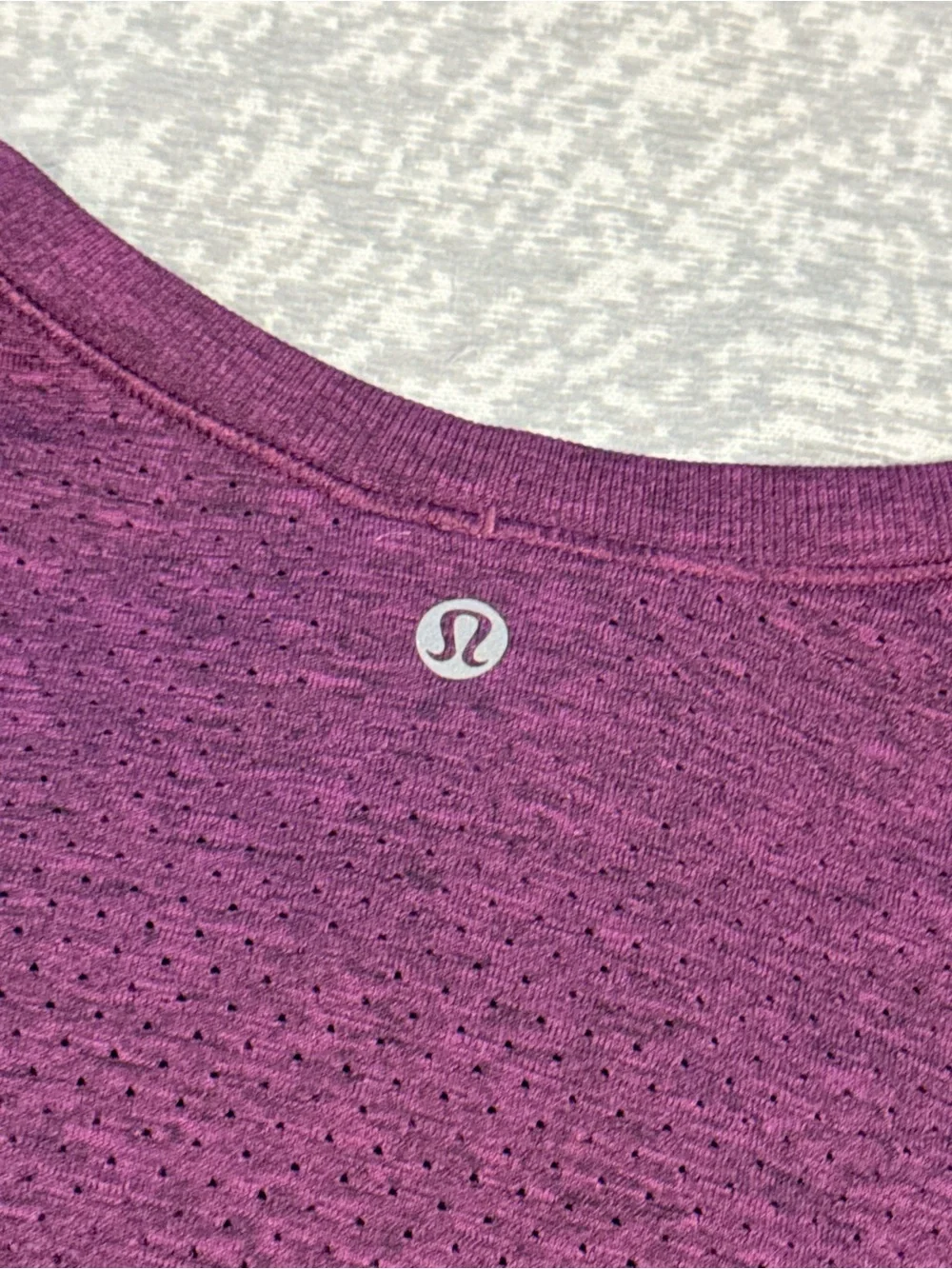 Lululemon /// Women’s Breeze By Muscle Tank - Aurora / Black - Size 8